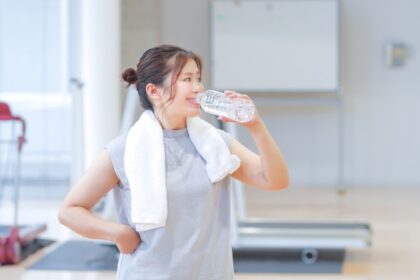 アスリートと美のプロが辿り着アクアポリン水「超透過性水」